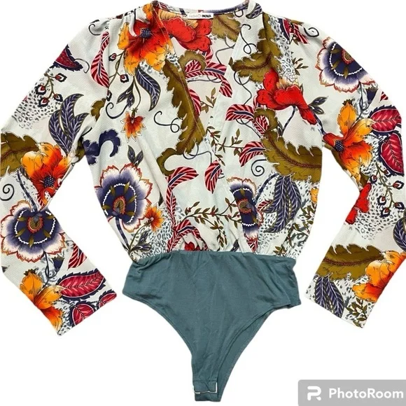 Floral Tropical Bodysuit by Fashion Nova - Picture 10 of 13